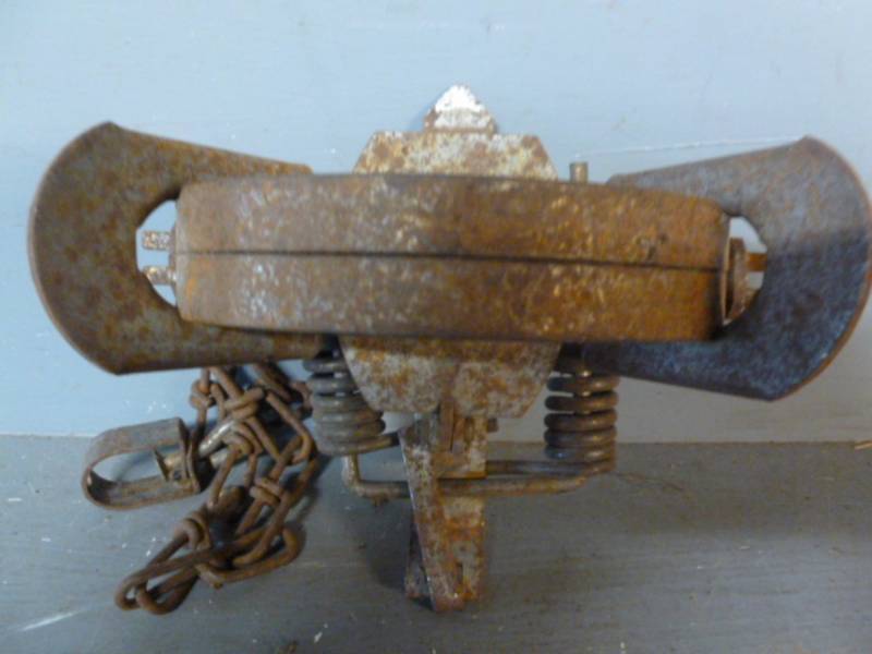 lot 146 image: Jump Trap