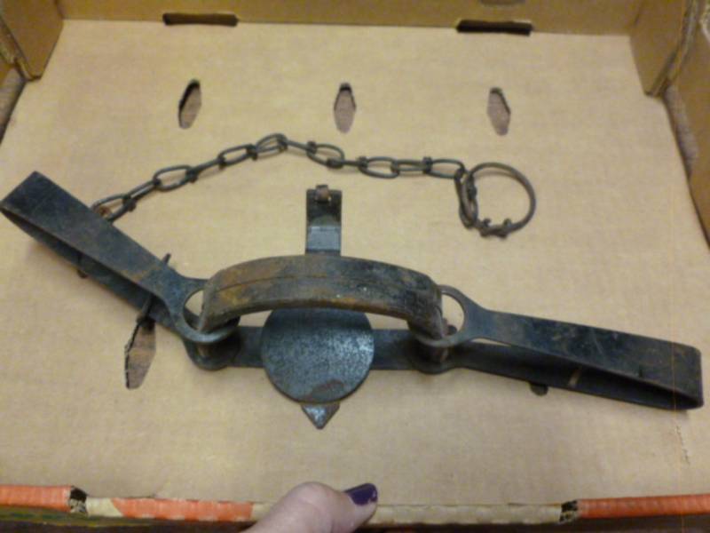lot 154 image: Leg Trap