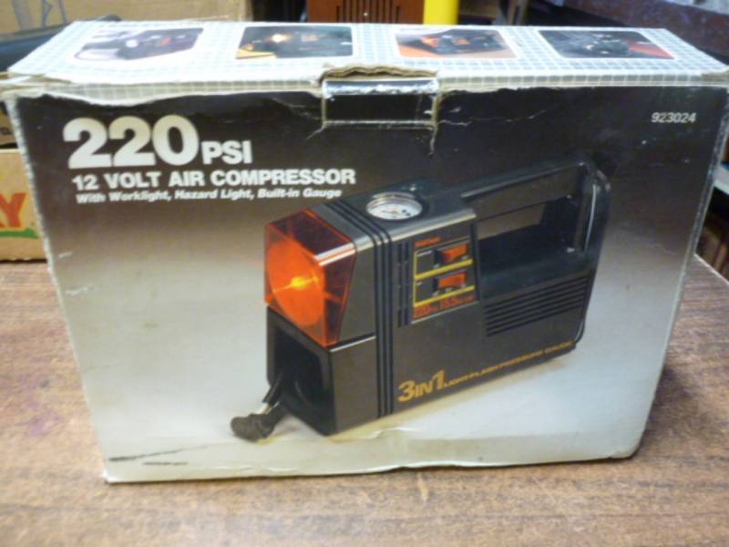 lot 158 image: Air Compressor