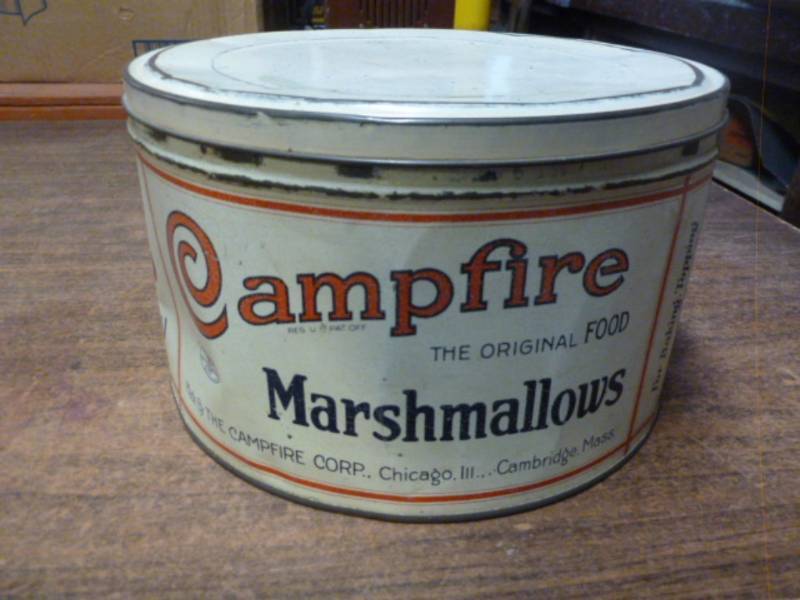 lot 162 image: Vintage Metal Container