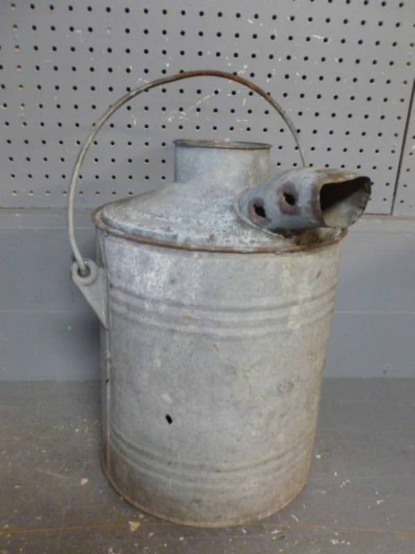 lot 192 image: Vintage Oil Can