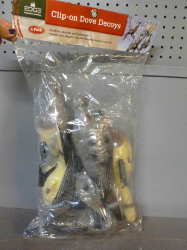 lot 205 image: Dove Decoys