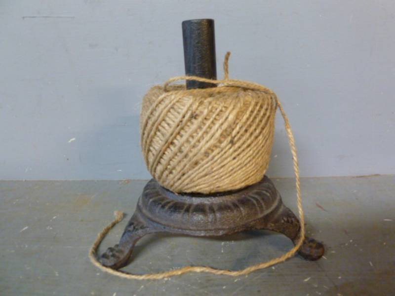 lot 224 image: Cast Iron Spool Holder