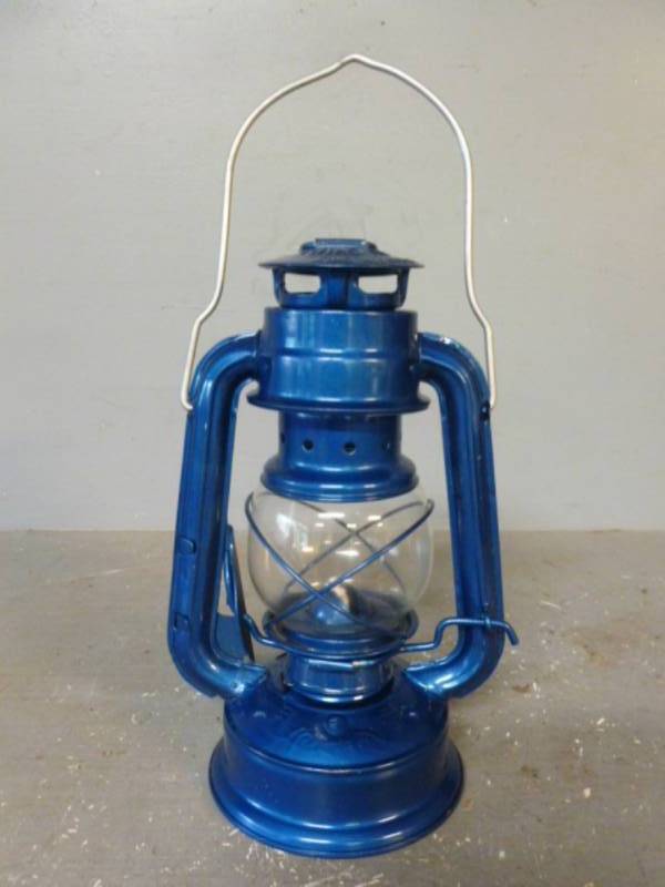 lot 242 image: Barn Lantern