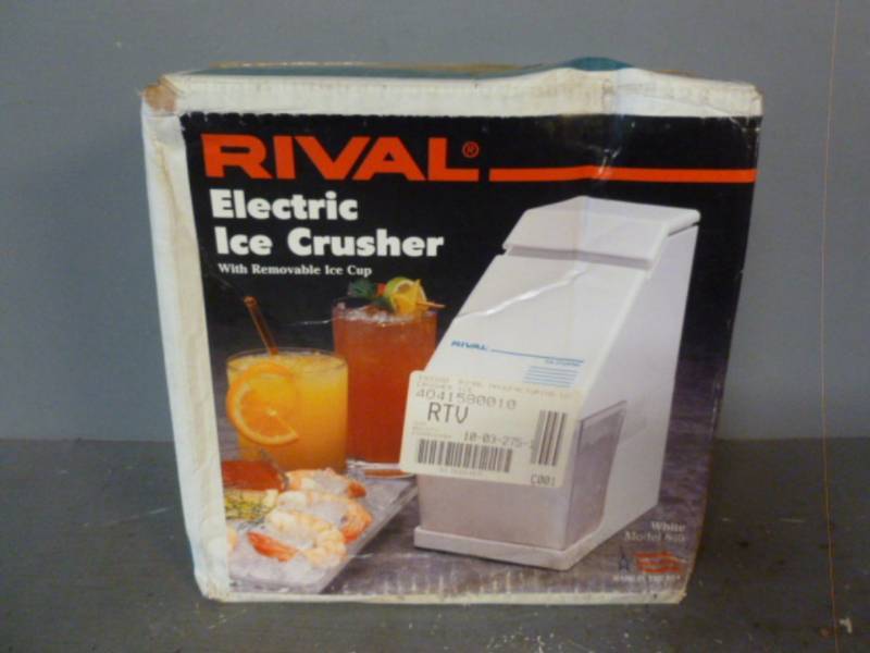 lot 243 image: New Ice Crusher