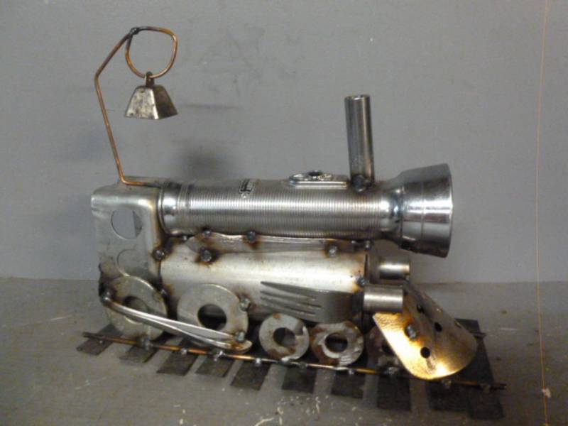 lot 249 image: Metal Art