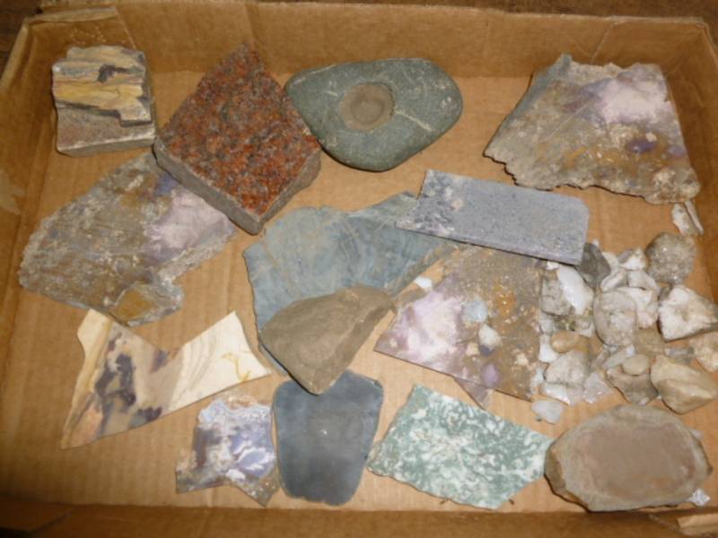 lot 273 image: Collector Rocks