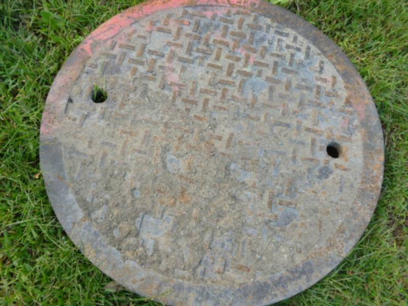 lot 3 image: Manhole Cover