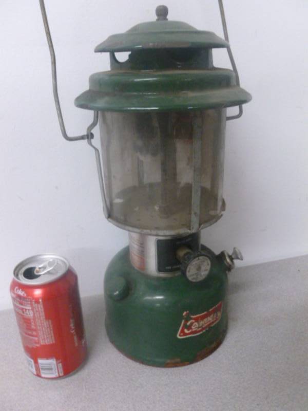 lot 28 image: Vintage Coleman Lantern