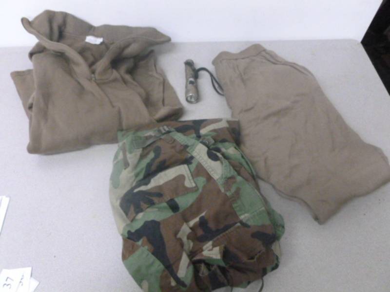 lot 37 image: Hunting Clothes