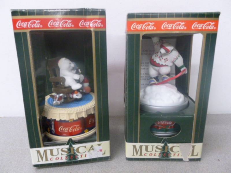 lot 56 image: Coca-Cola Collectible