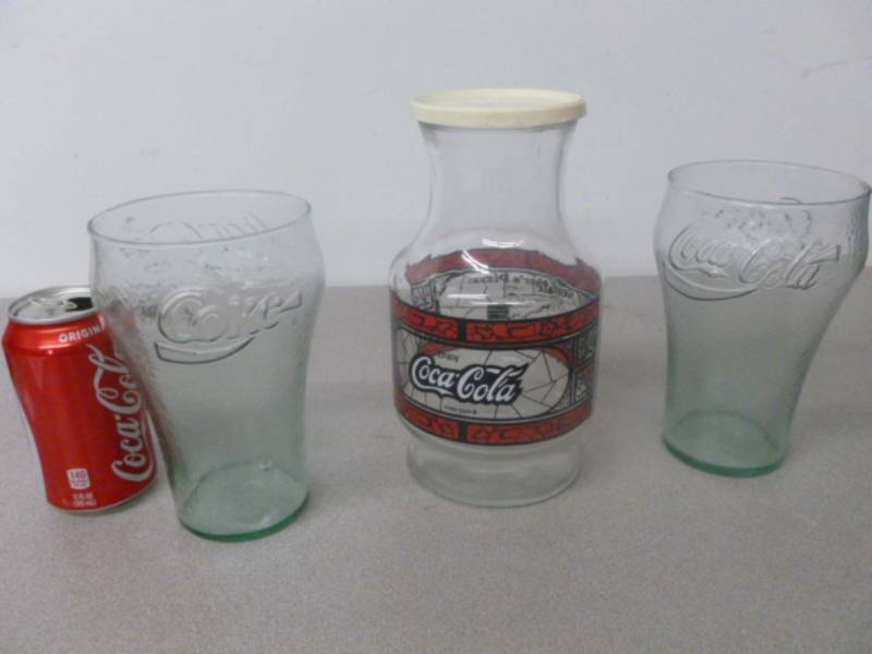 lot 58 image: Coca-Cola Pitcher