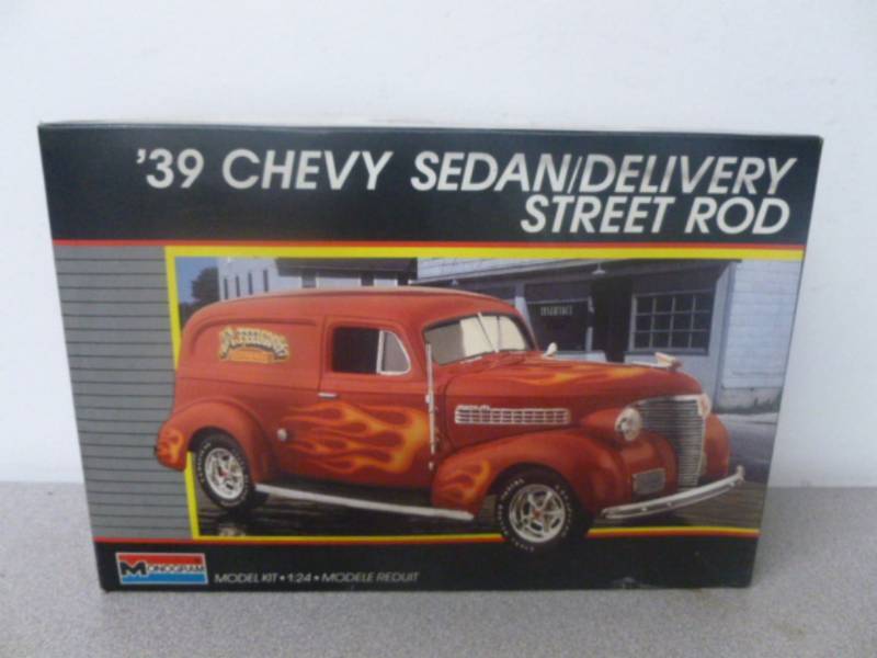 lot 70 image: Model Kit