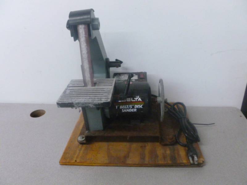 lot 86 image: Delta Belt  Disc Sander