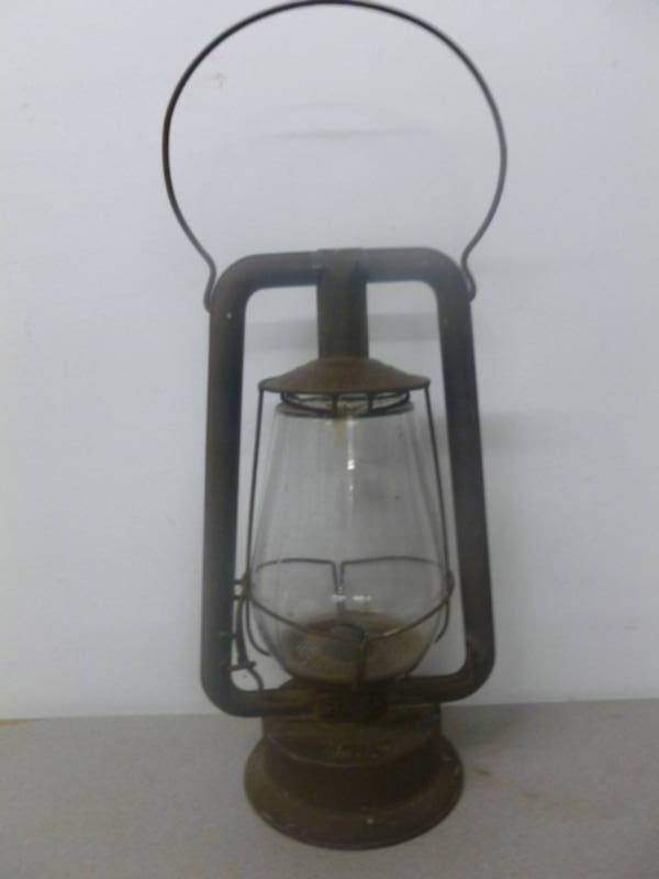 lot 92 image: Antique Barn Lantern