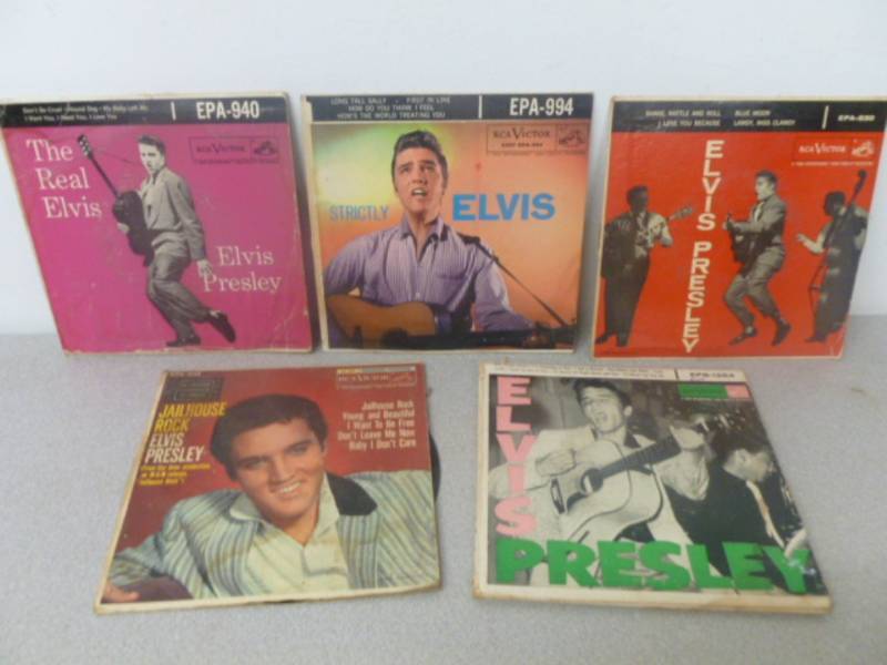 lot 107 image: Vintage Elvis Records