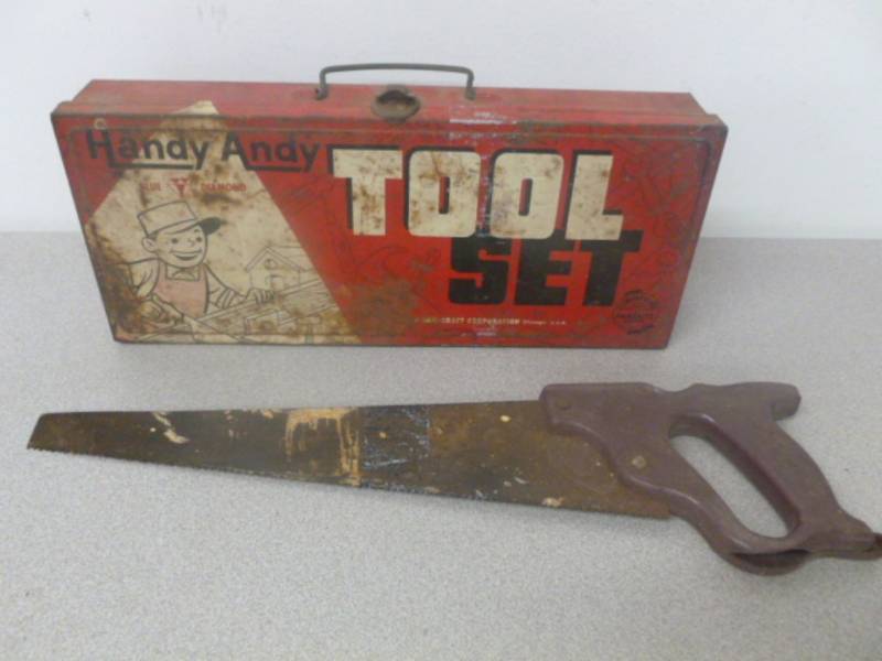 lot 127 image: Vintage Toy Set