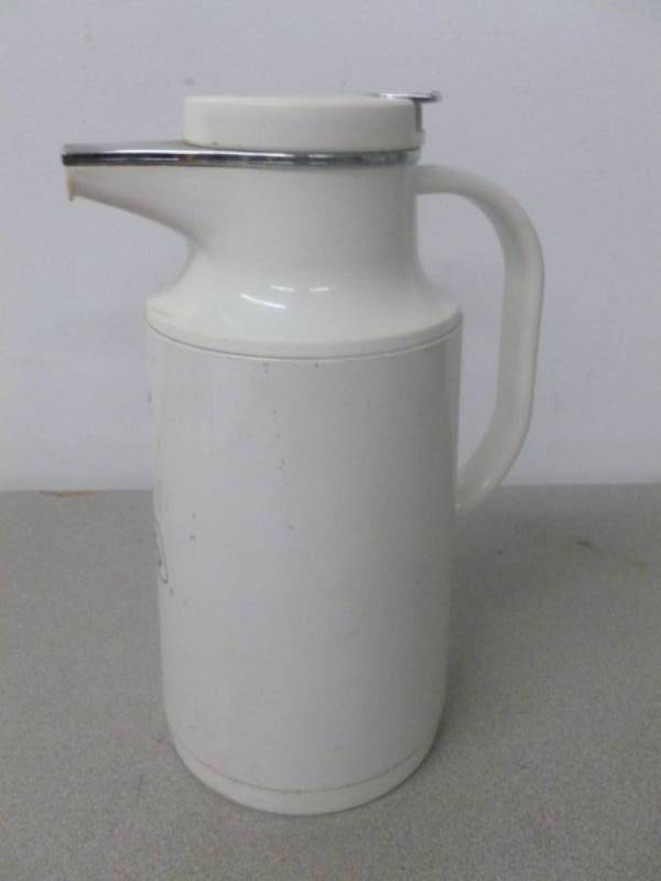lot 138 image: Pioneer Seed Pitcher