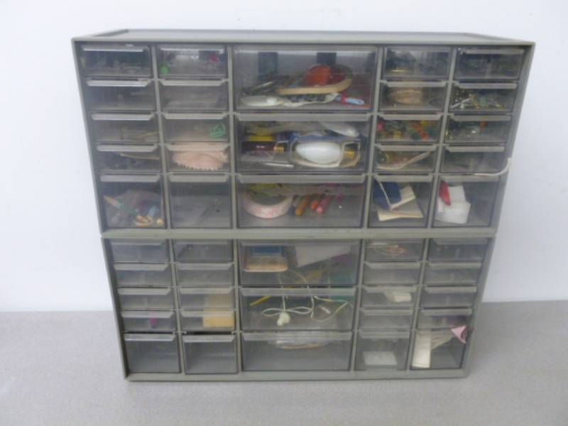 lot 189 image: Shop Organizer