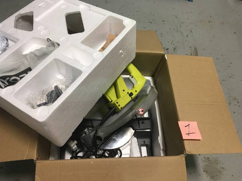 lot 1 image: Ryobi 14 Amp 10 in. Compound Miter Saw in working Conditions