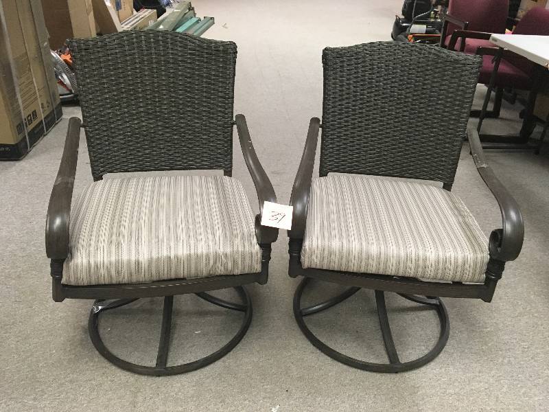 lot 39 image: Hampton Bay Brown All-Weather Wicker Outdoor Patio Swivel with Cushions
