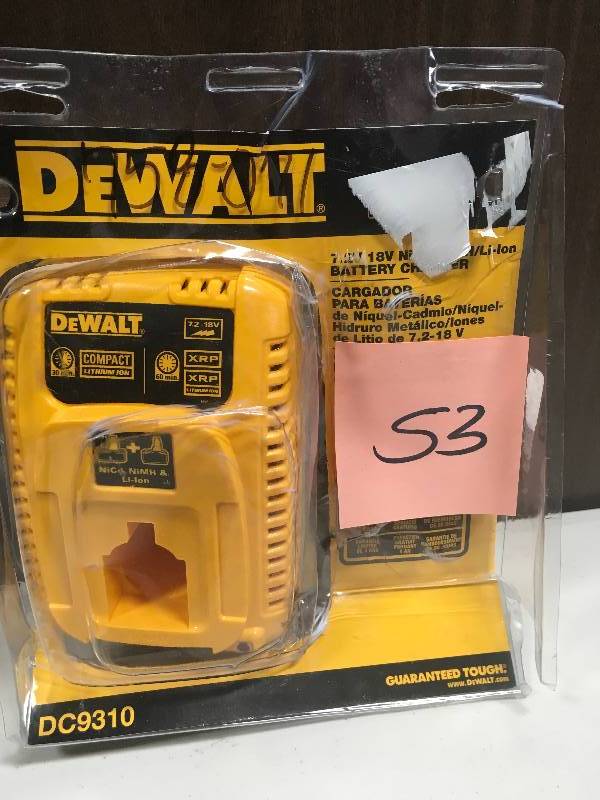 lot 53 image: Dewalt18-Volt 1-Hour Battery Charger  in Good Condition
