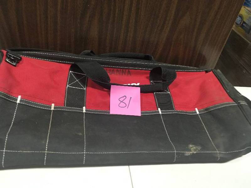 lot 81 image: Husky tool bag Used in Good Condition
