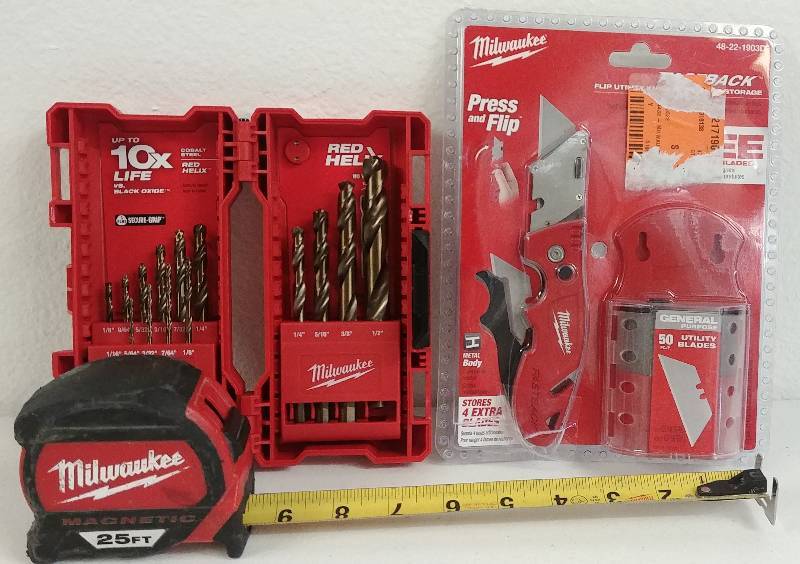 lot 53 image: Milwaukee RedHelix Drill Bit set PLUS 25 tape measure, Flip Knife.