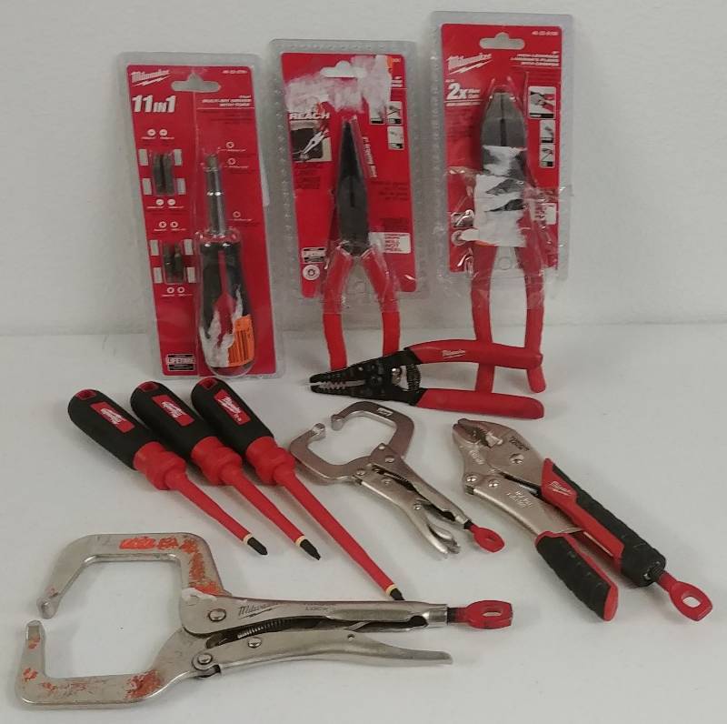 lot 58 image: Milwaukee Hand Tool Grouping