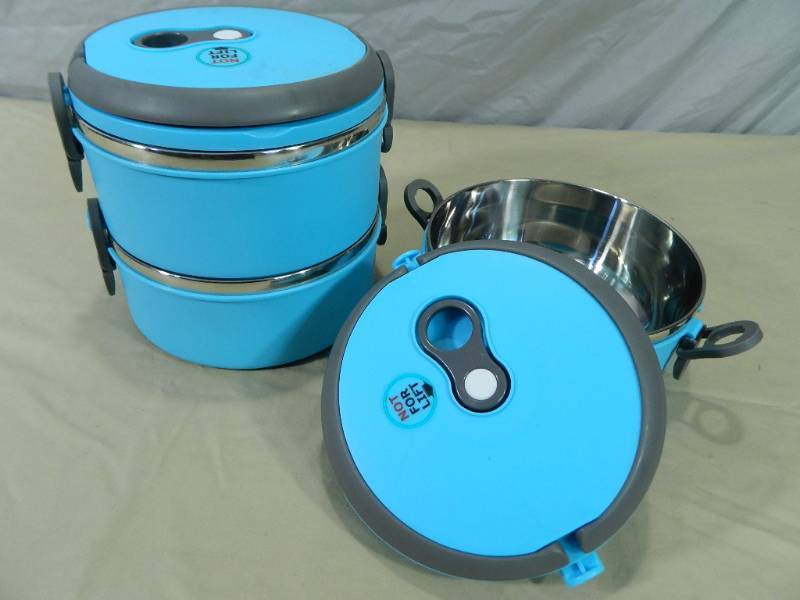 lot 29 image: 2 New Bento Style Lunchboxes
