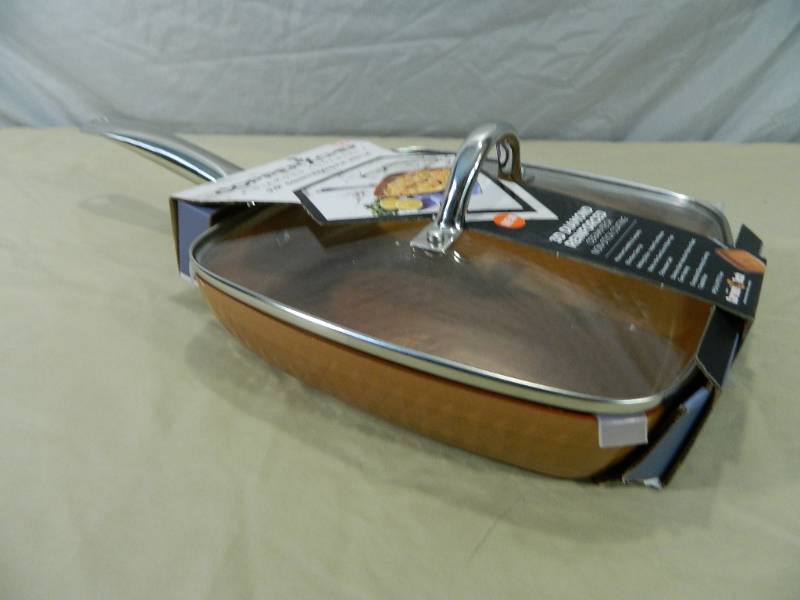 lot 38 image: New Copper Chef Pan with Lid