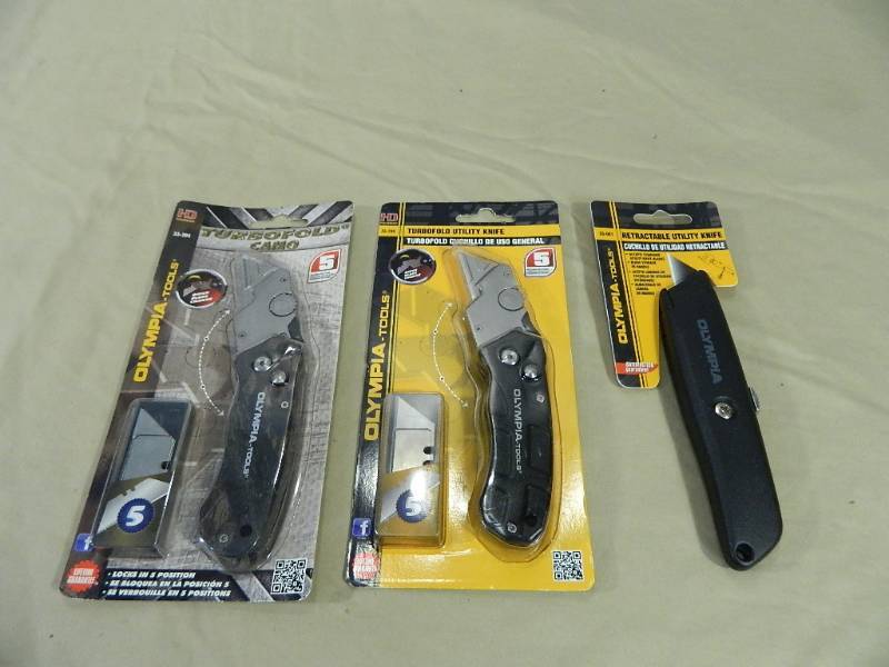 lot 48 image: 3 New Utility Knives