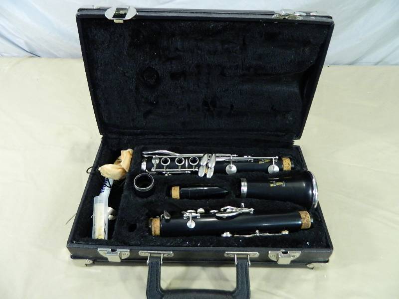 lot 63 image: Vito By LeBlanc Clarinet in Case