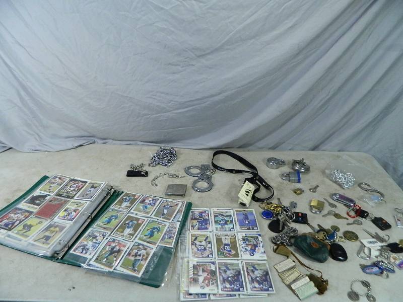 lot 68 image: Assorted Collectibles