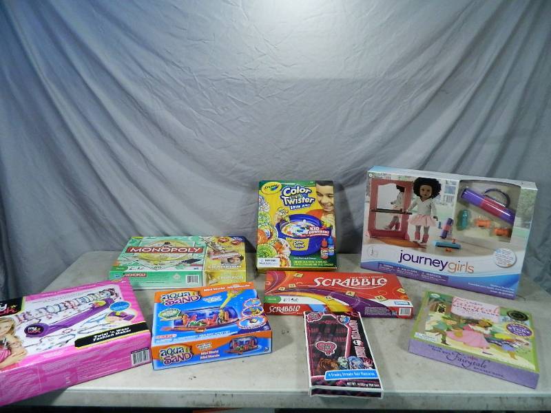 lot 101 image: Games and Toys