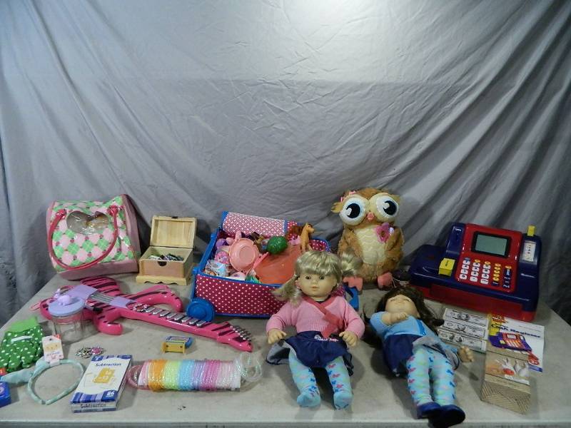 lot 114 image: American Girl Dolls and More