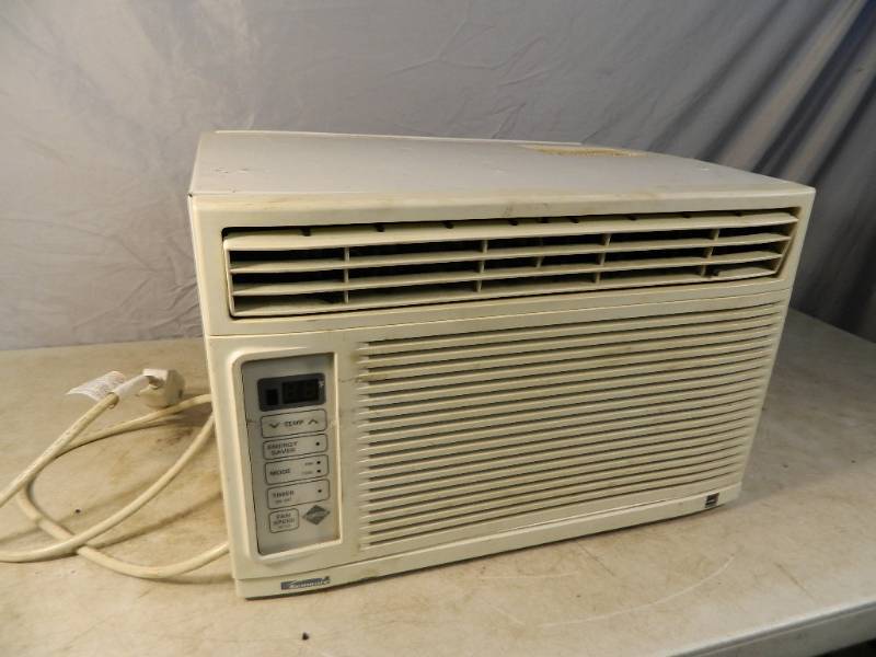 lot 119 image: Kenmore Window Air Conditioner