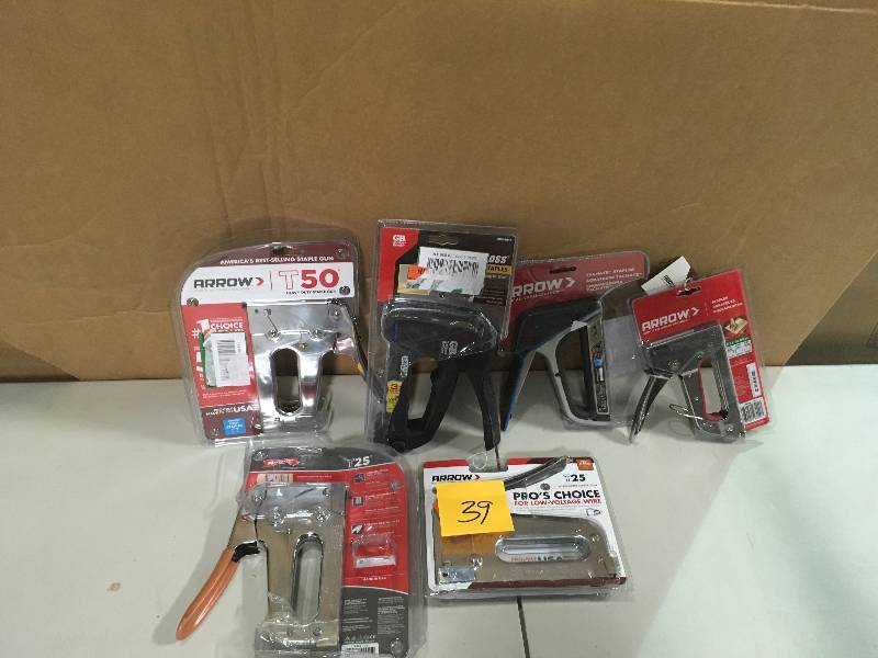 lot 39 image: Lot of assorted staplers open packages