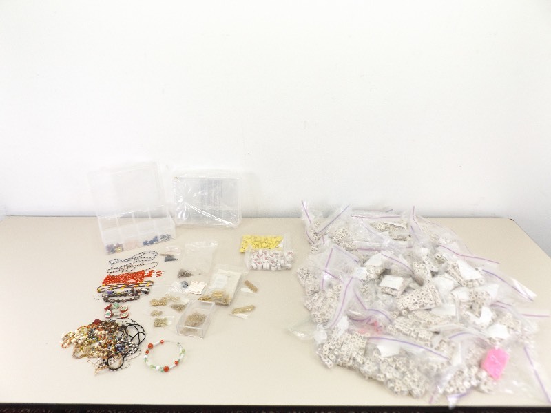lot 40 image: Large Lot of Beads, and Beading Accessories