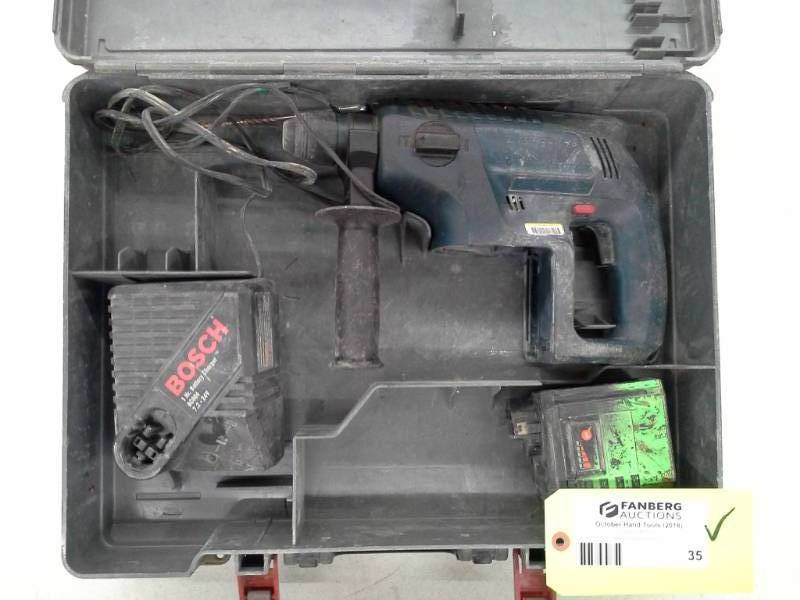 lot 35 image: Bosch 11524 24v Cordless 34in Rotary Hammer Drill