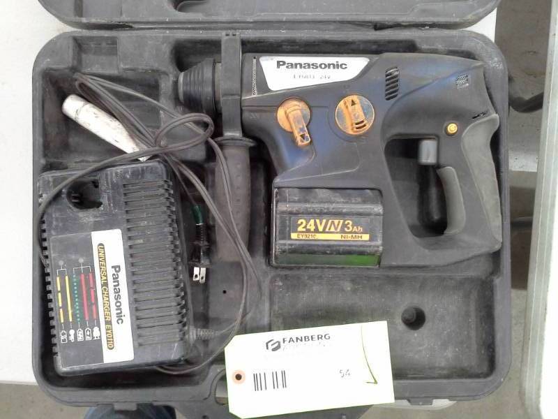 lot 54 image: Panasonic EY6813 24V Rotary Hammer Drill