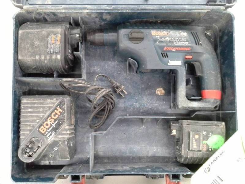 lot 65 image: Bosch 11225VSR Rotary Hammer Drill