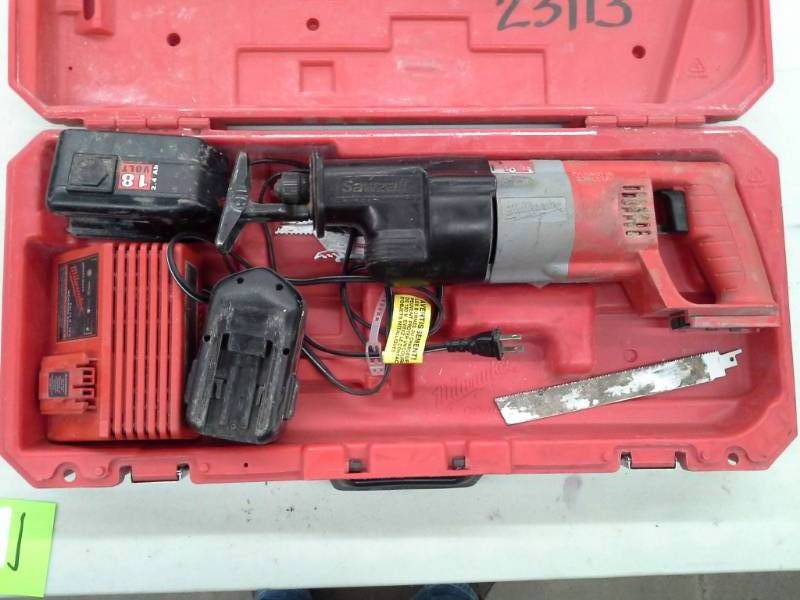 lot 72 image: Milwaukee 18V Sawzall Reciprocating Saw