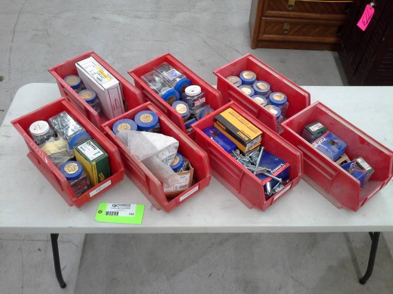 lot 104 image: Set of 6 Plastic Bins with Contents