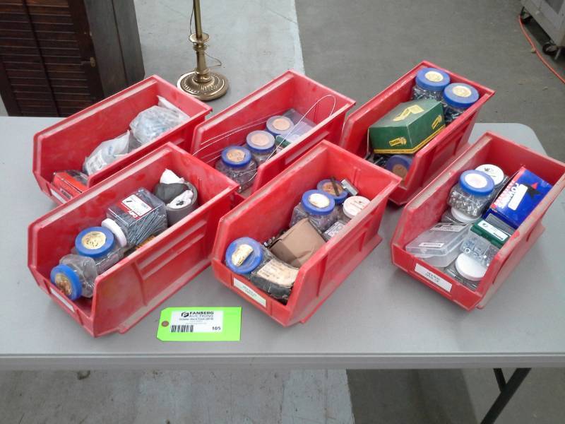 lot 105 image: Set of 6 Plastic Bins with Contents