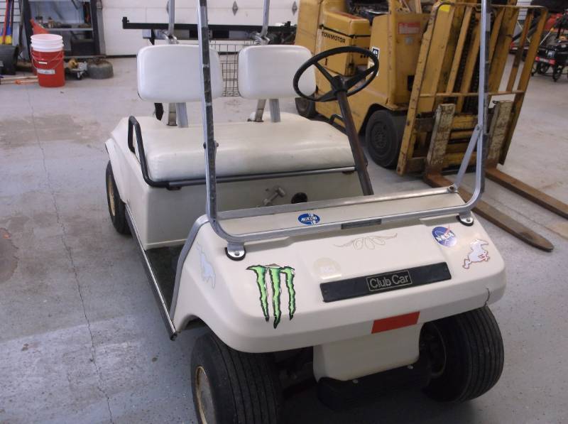 CLUB CAR GOLF CAR