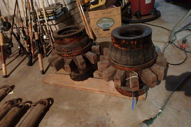 lot 25 image: Huge old Wagon Hubs