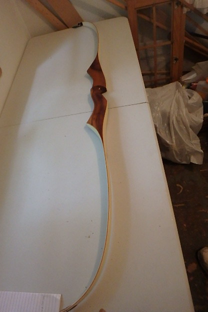 lot 12 image: Bow