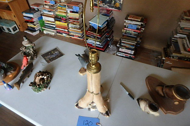 lot 120 image: Deer Lamp