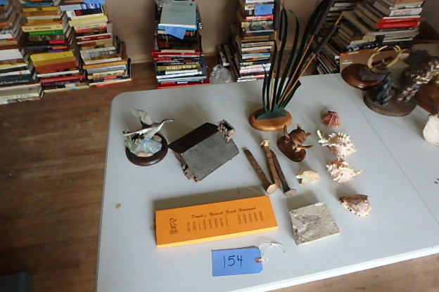 lot 154 image: Stuff